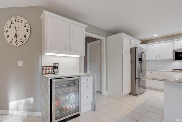 4311 Stonegarden Lane, Newburgh, IN 47630