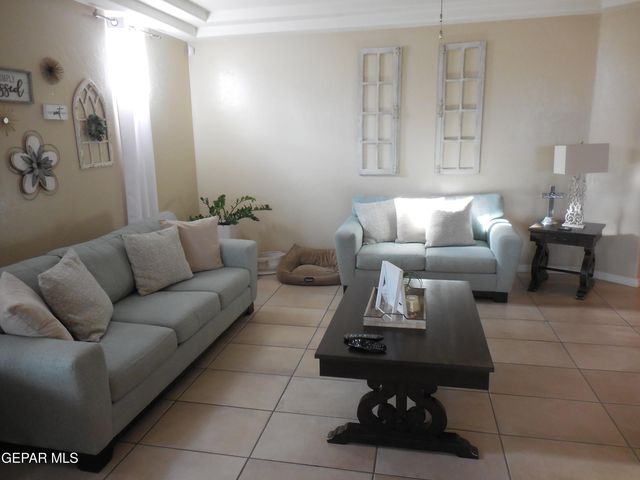 12680 Katherine Brennard Road, El Paso, TX 79928