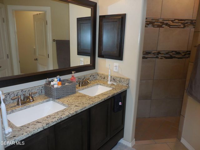 12680 Katherine Brennard Road, El Paso, TX 79928