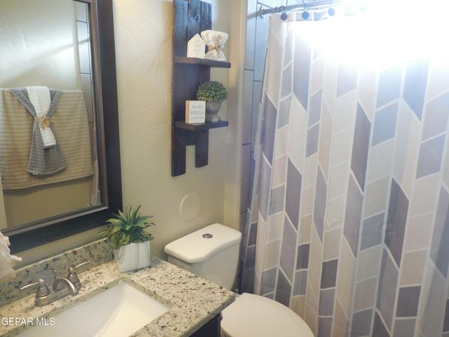 12680 Katherine Brennard Road, El Paso, TX 79928