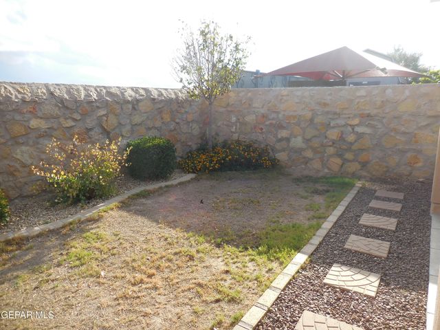 12680 Katherine Brennard Road, El Paso, TX 79928