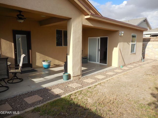 12680 Katherine Brennard Road, El Paso, TX 79928