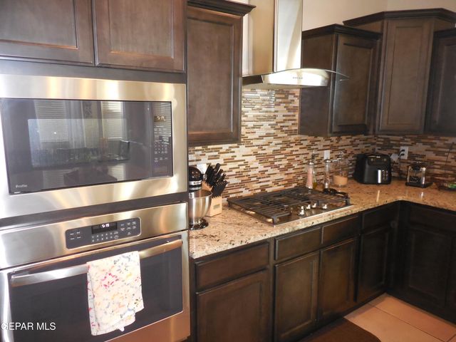 12680 Katherine Brennard Road, El Paso, TX 79928