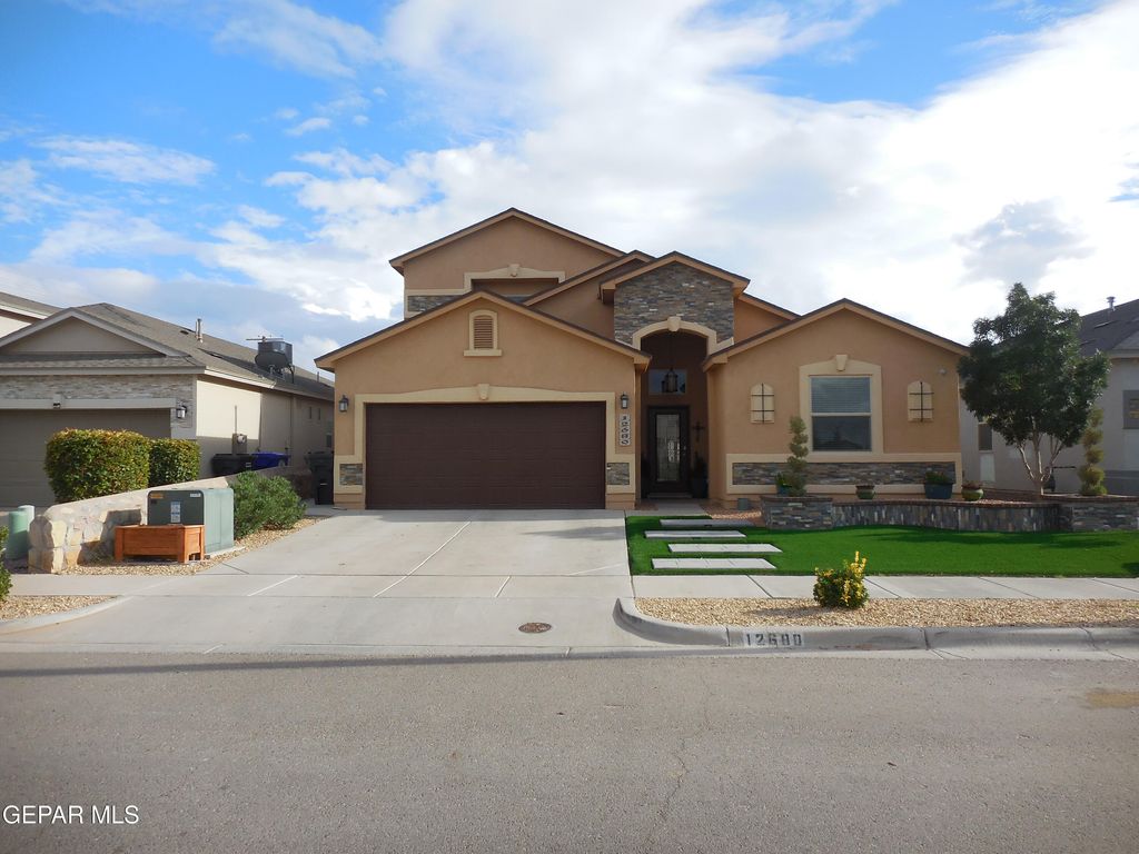 12680 Katherine Brennard Road, El Paso, TX 79928