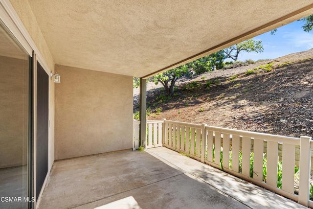 224 Oakleaf Drive 105, Thousand Oaks, CA 91360