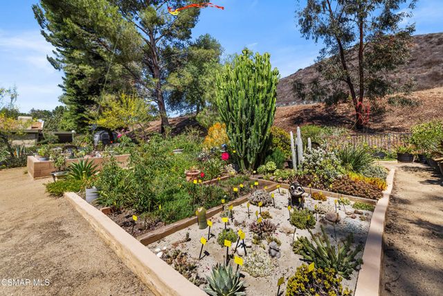 224 Oakleaf Drive 105, Thousand Oaks, CA 91360