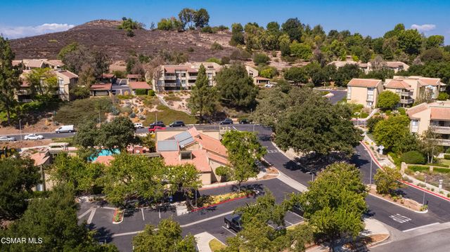 224 Oakleaf Drive 105, Thousand Oaks, CA 91360