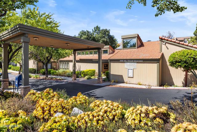 224 Oakleaf Drive 105, Thousand Oaks, CA 91360