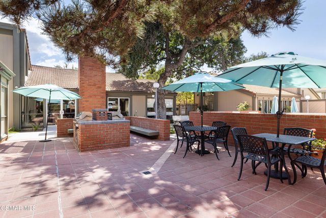 224 Oakleaf Drive 105, Thousand Oaks, CA 91360