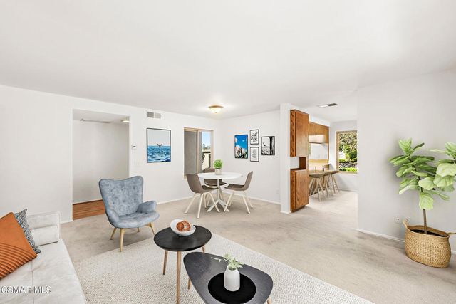 224 Oakleaf Drive 105, Thousand Oaks, CA 91360