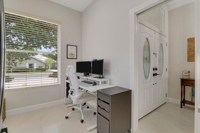 167 E Hampton Way, Jupiter, FL 33458