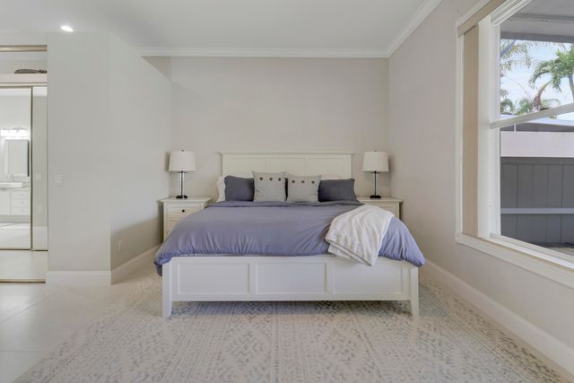 167 E Hampton Way, Jupiter, FL 33458