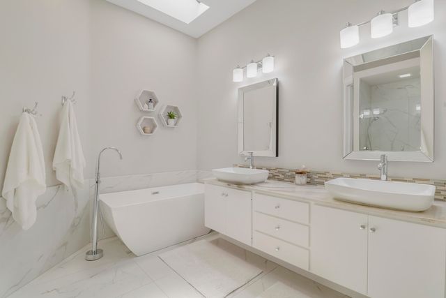 167 E Hampton Way, Jupiter, FL 33458