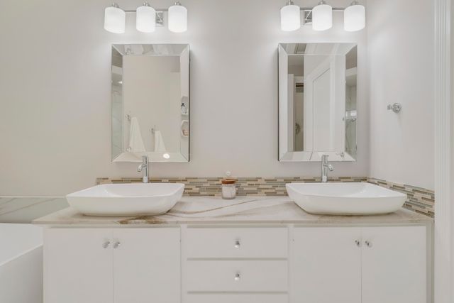 167 E Hampton Way, Jupiter, FL 33458