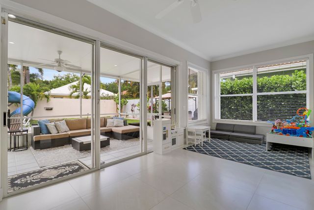 167 E Hampton Way, Jupiter, FL 33458