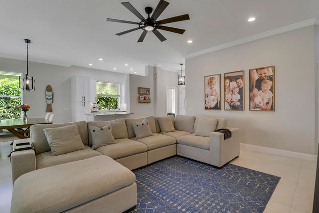 167 E Hampton Way, Jupiter, FL 33458