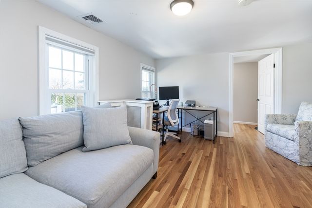 1076 Adams St, Boston, MA 02124