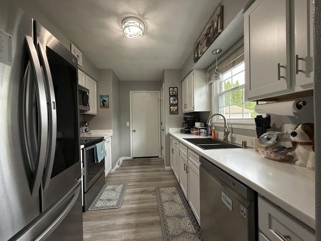 938 Nantucket Drive, Janesville, WI 53546