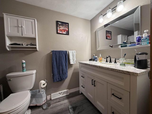 938 Nantucket Drive, Janesville, WI 53546