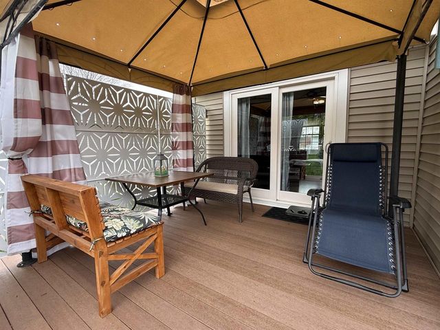 938 Nantucket Drive, Janesville, WI 53546