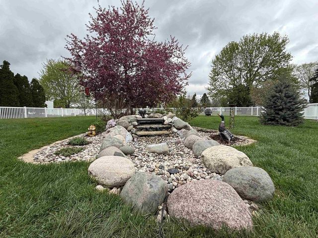 938 Nantucket Drive, Janesville, WI 53546