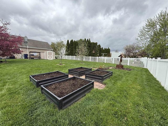 938 Nantucket Drive, Janesville, WI 53546