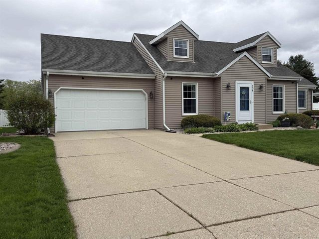 938 Nantucket Drive, Janesville, WI 53546