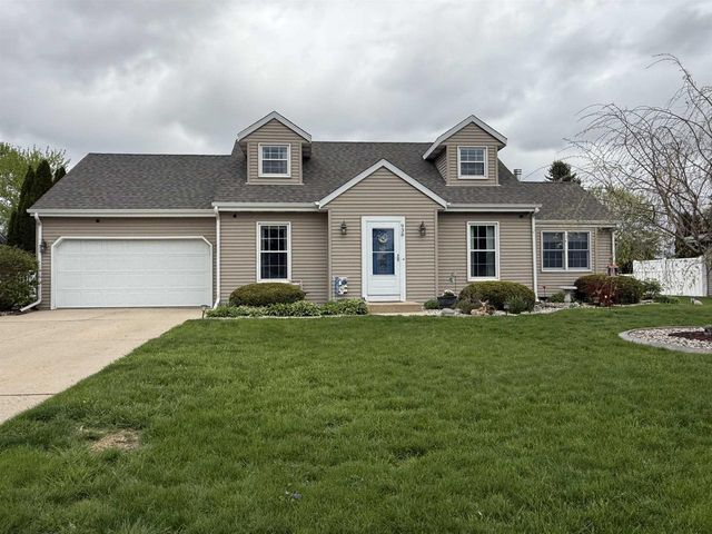 938 Nantucket Drive, Janesville, WI 53546
