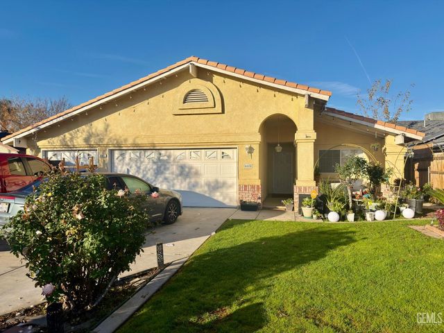 645 Delfino Lane, Bakersfield, CA 93304