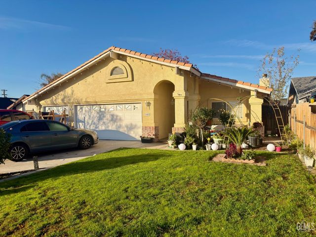 645 Delfino Lane, Bakersfield, CA 93304