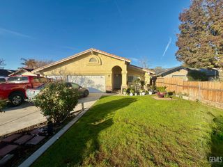 645 Delfino Lane, Bakersfield, CA 93304