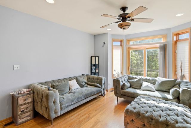 4135 S Vincennes Avenue 3N, Chicago, IL 60653