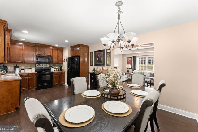 2786 Summer Creek Drive, Gainesville, GA 30507