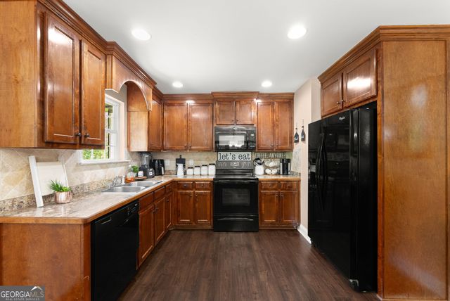 2786 Summer Creek Drive, Gainesville, GA 30507