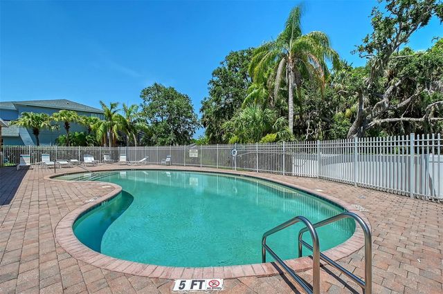 6659 38TH LANE E, Sarasota, FL 34243