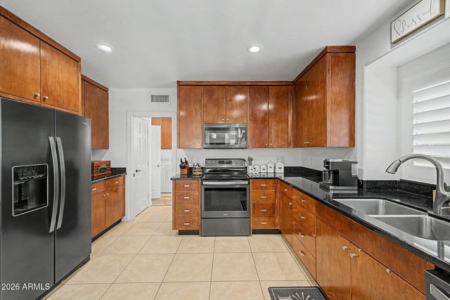 25513 N 15TH Avenue, Phoenix, AZ 85085