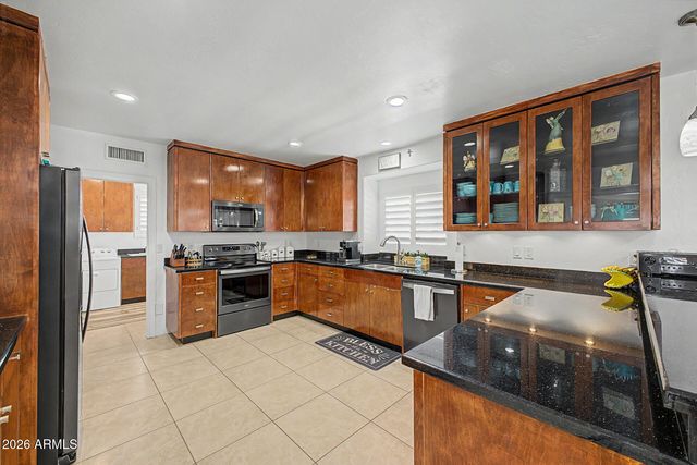 25513 N 15TH Avenue, Phoenix, AZ 85085