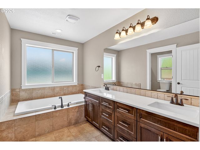 6173 LILLIAN St Se, Salem, OR 97306