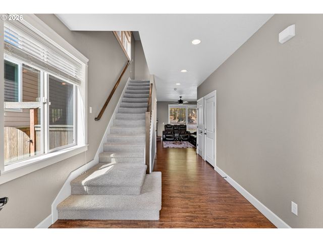 6173 LILLIAN St Se, Salem, OR 97306