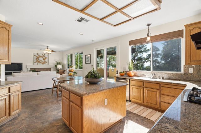 5129 Wedgewood Way, Rocklin, CA 95765