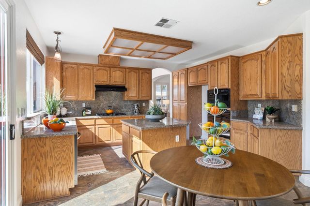 5129 Wedgewood Way, Rocklin, CA 95765