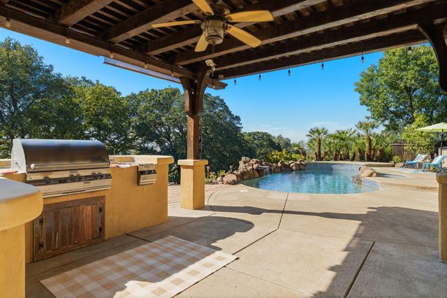 5129 Wedgewood Way, Rocklin, CA 95765
