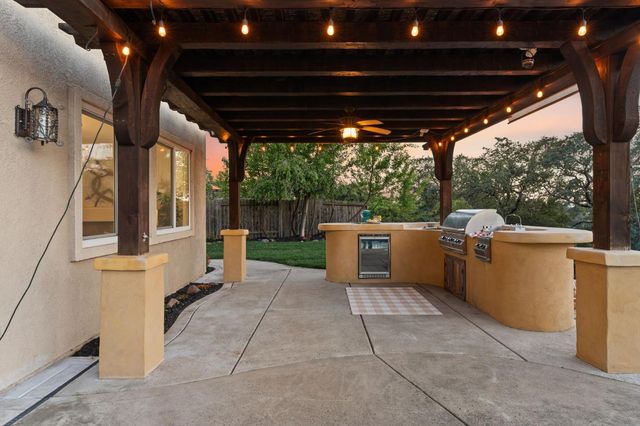5129 Wedgewood Way, Rocklin, CA 95765