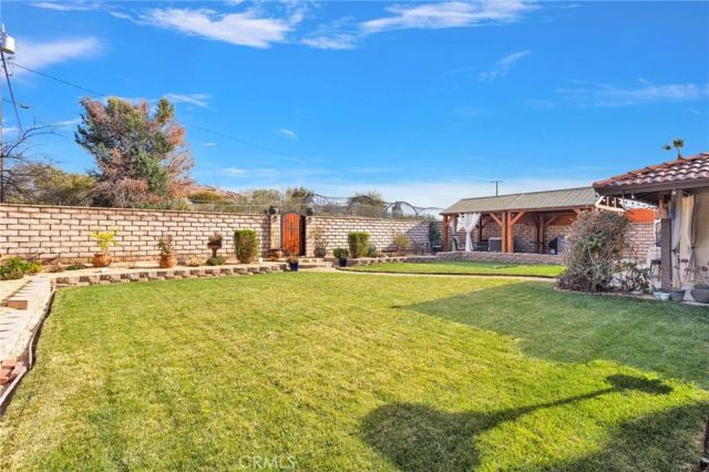 19978 Eyota, Apple Valley, CA 92308