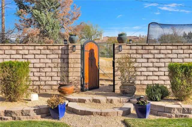 19978 Eyota, Apple Valley, CA 92308