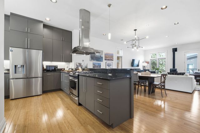 334 Van Buren St, Nashville, TN 37208