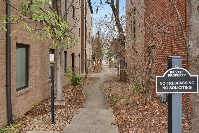 334 Van Buren St, Nashville, TN 37208