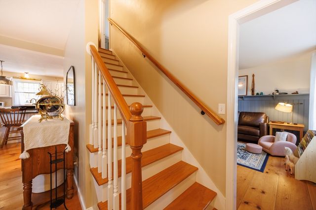 15 Oak Dr, West Brookfield, MA 01585