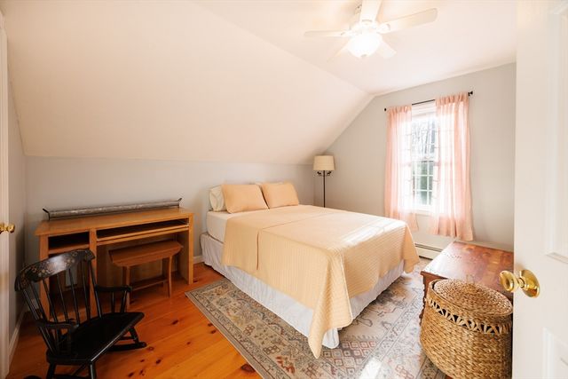 15 Oak Dr, West Brookfield, MA 01585