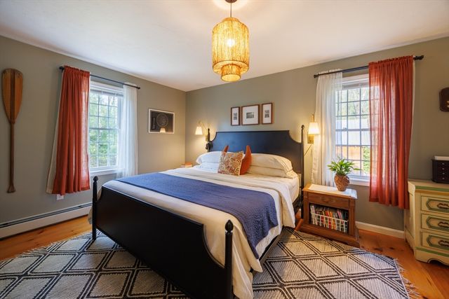 15 Oak Dr, West Brookfield, MA 01585